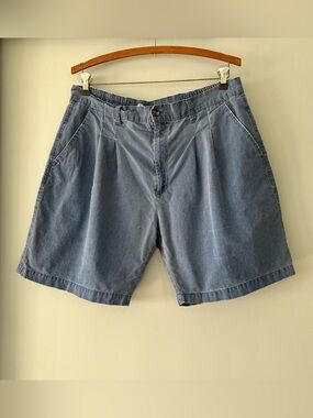 Vintage Timber Trail Men's Blue Pleated Shorts with Elastic Back Waist